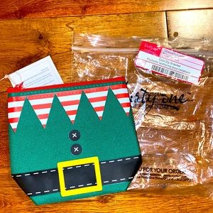 Cool zip snacker elf suit thirty one